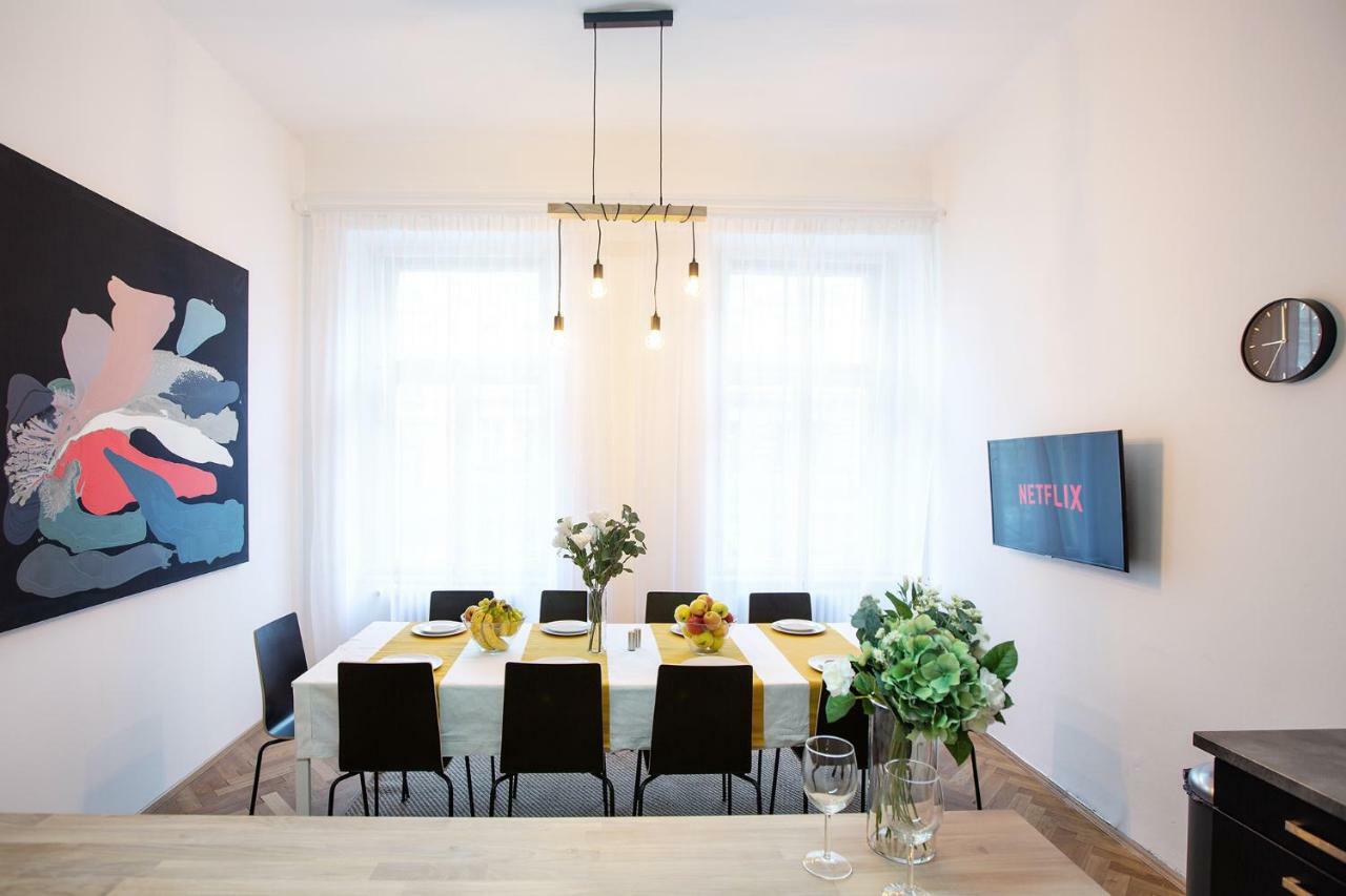 5Br 2Bath Family Apt 5Mins To Wenceslas Square Prague Ngoại thất bức ảnh