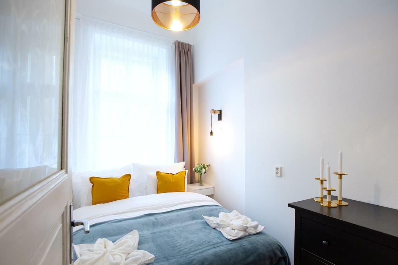 5Br 2Bath Family Apt 5Mins To Wenceslas Square Prague Ngoại thất bức ảnh